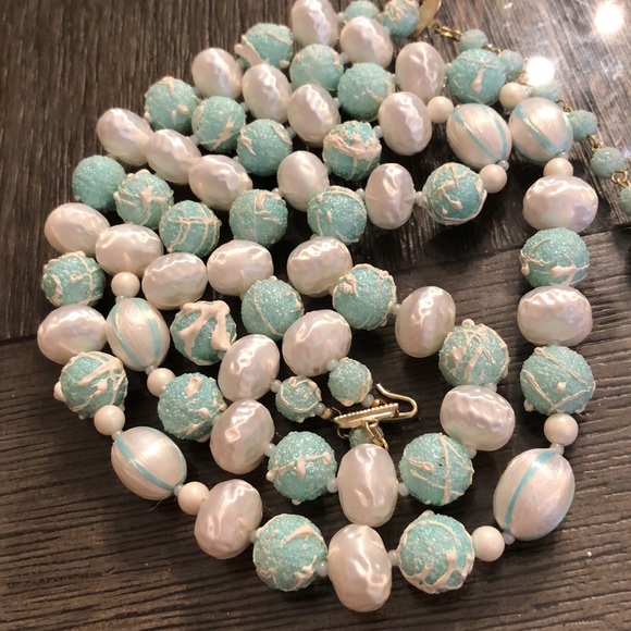 Vintage 1950’s Two Strand Splatter & Striped Satin Bead Necklace - Picture 7 of 12